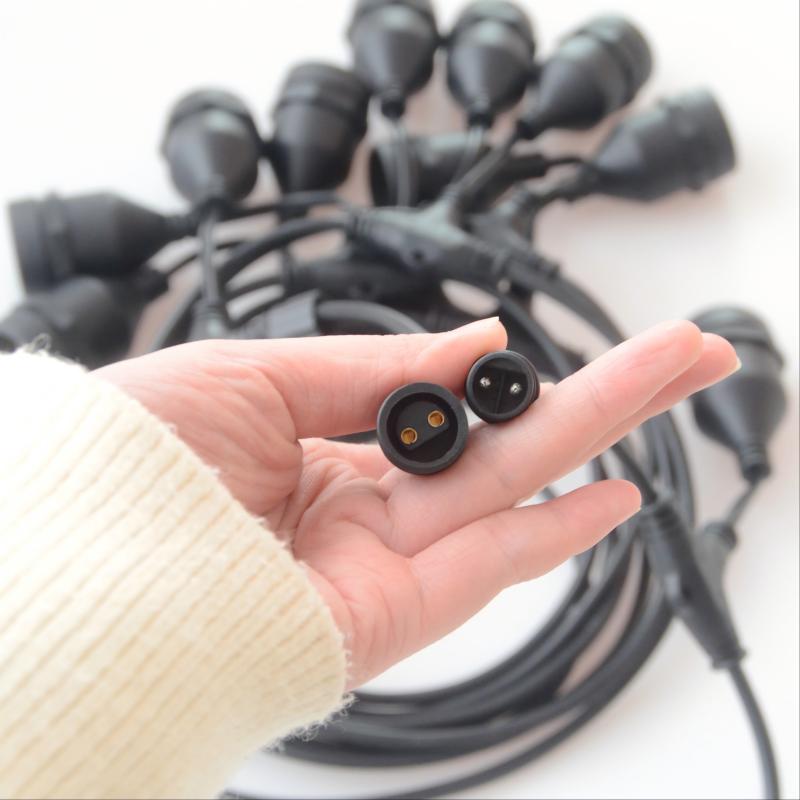 Outdoor string light harness made of pure copper conductor